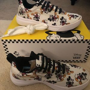 disney vans size 7